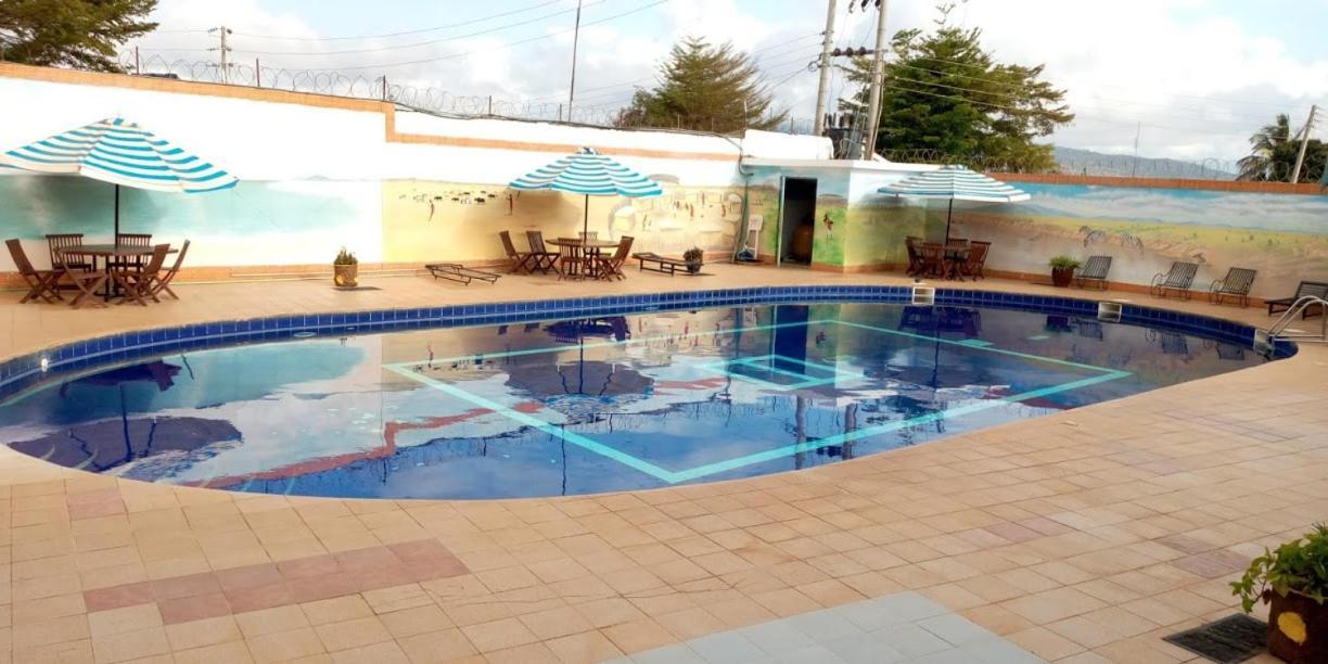 Miryams Village Inn Safari Lodge Sultan Hamud Zewnętrze zdjęcie